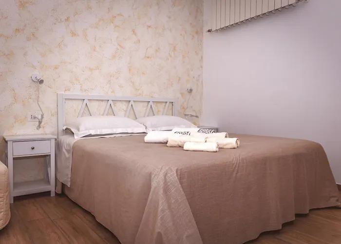 Alojamento de Acomodação e Pequeno-almoço Il Nibbio Reale 3*