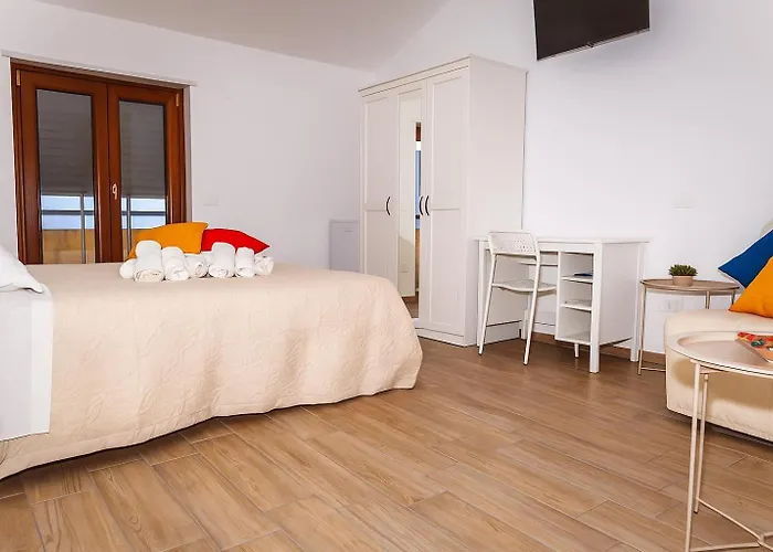 Alojamento de Acomodação e Pequeno-almoço Il Nibbio Reale